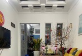 Cho thuê nhà ngõ 213 Phố Giáp Nhất, 5 tầng, 43m2, 4 ngủ, 16 Triệu